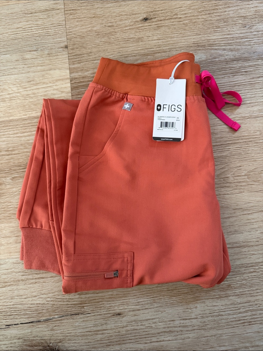 NWT FIGS Women’s Terracotta Zamora Jogger Scrub Pants